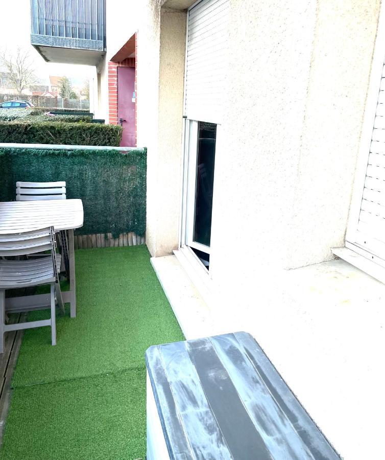 Capsule Miami Vice - Jacuzzi - Billard - Ecran Cinema & Netflix - Ping-Pong - Nintendo & Jeux- Lievin Exterior photo